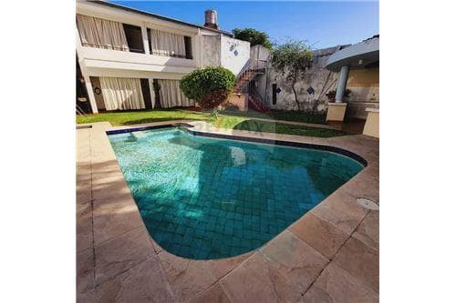 Casa-Venta-PY Asunción Nazareth COD.89
