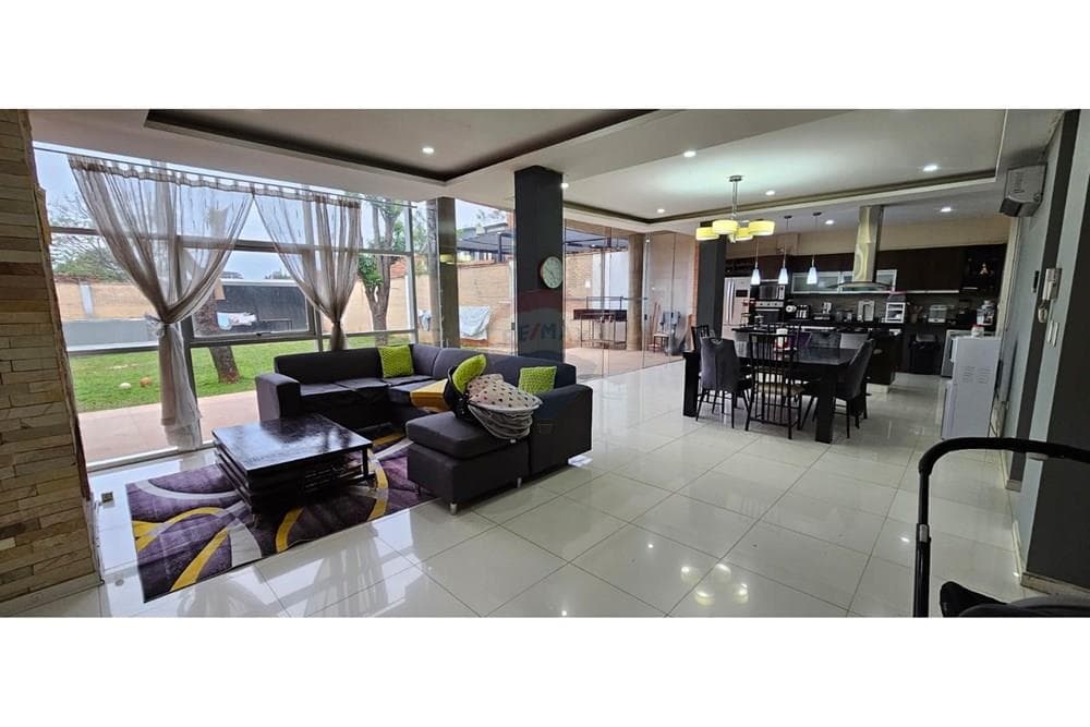Alquilo moderna casa con piscina bo. Los nogales