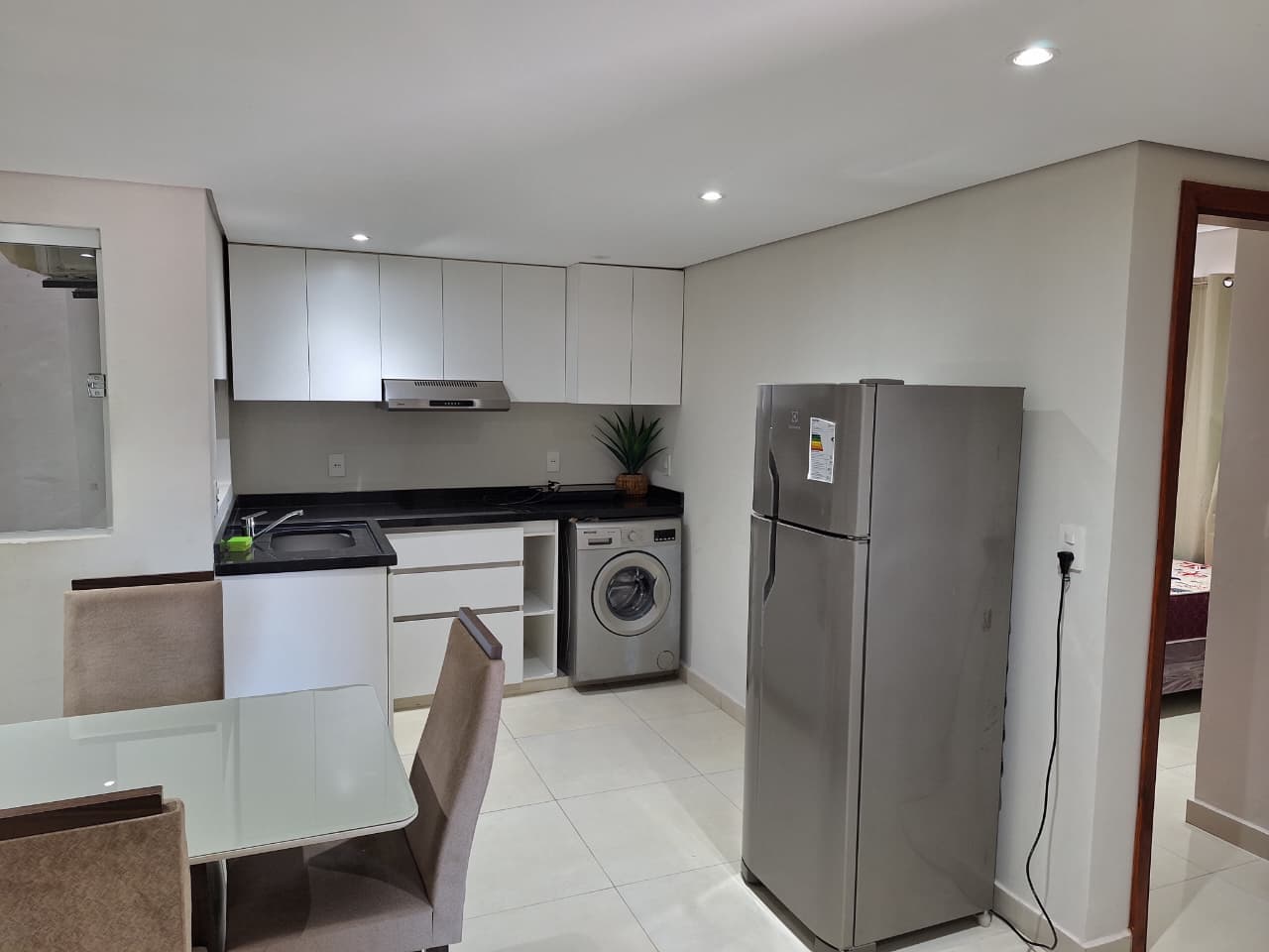 Se alquila hermoso departamento de 3 dormitorios totalmente amoblado