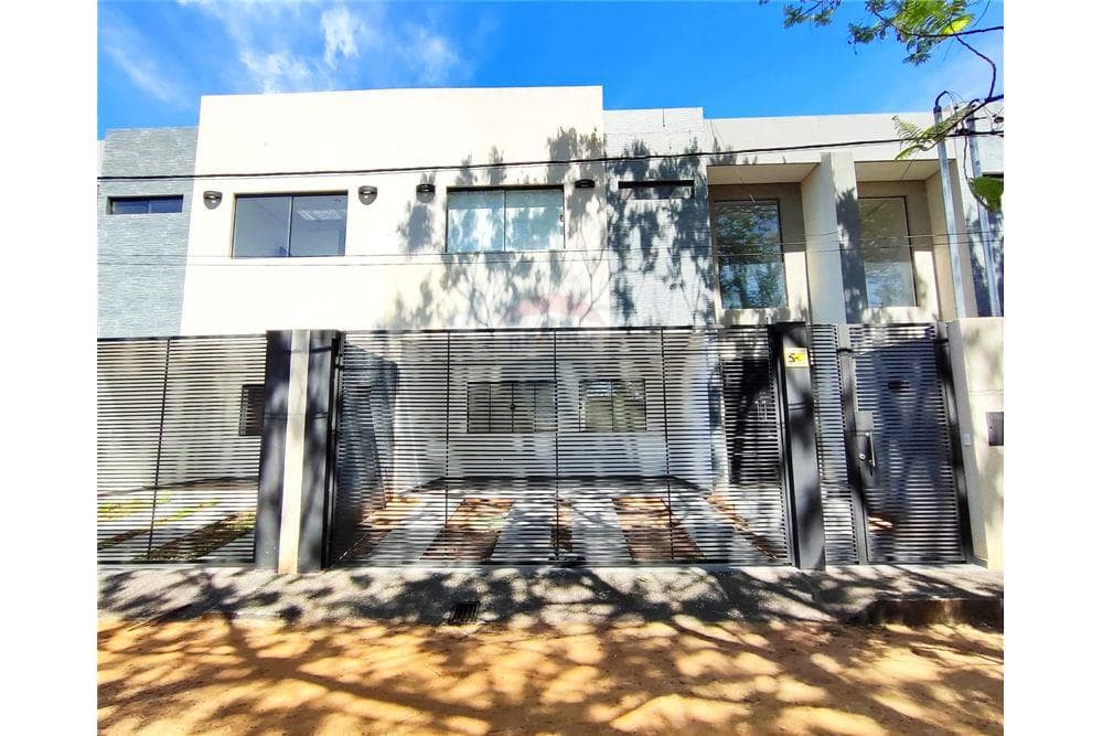 Vendo dúplex en loma merlo Luque