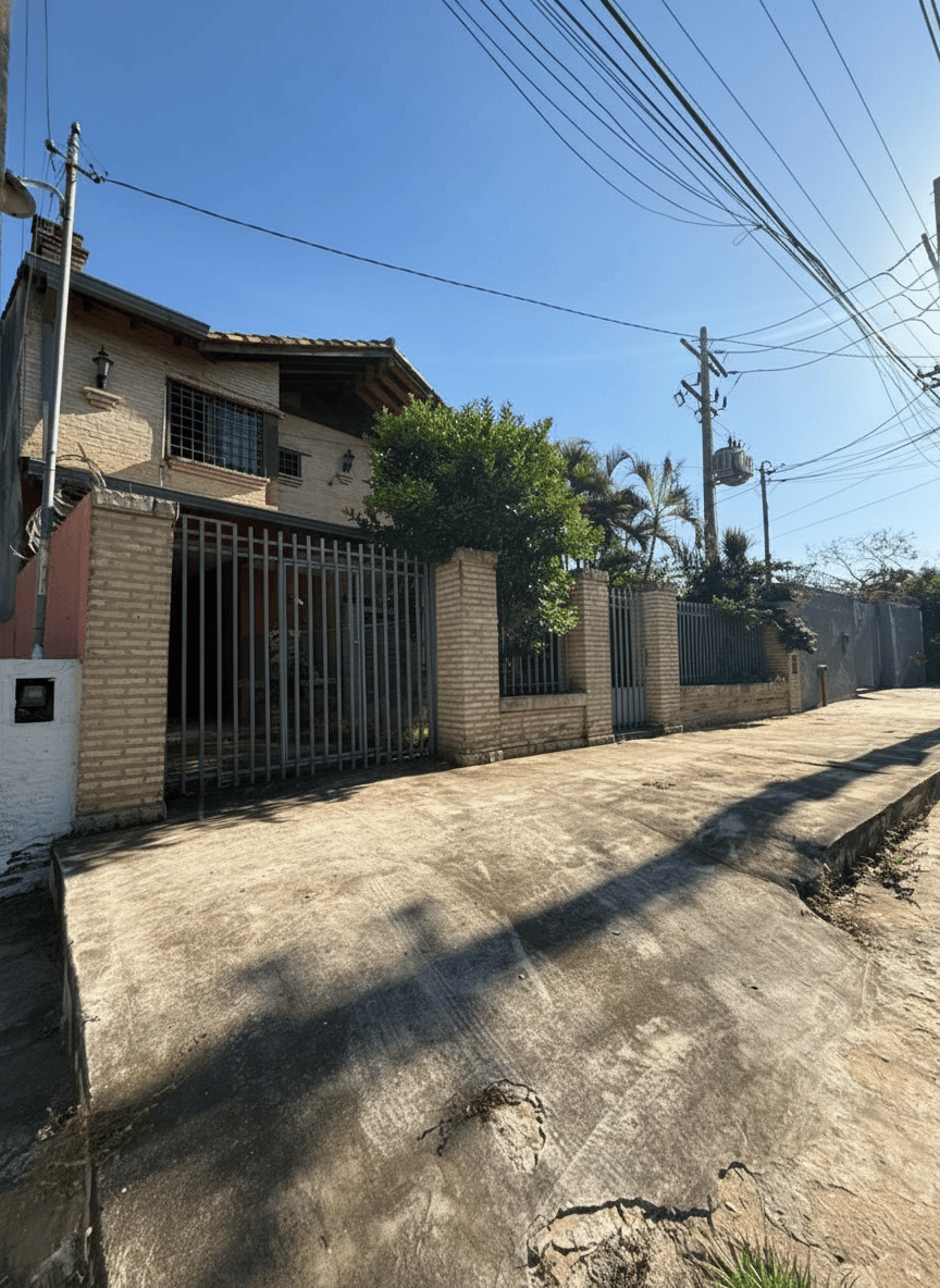 Vendo casa en Lambaré (zona subestática)