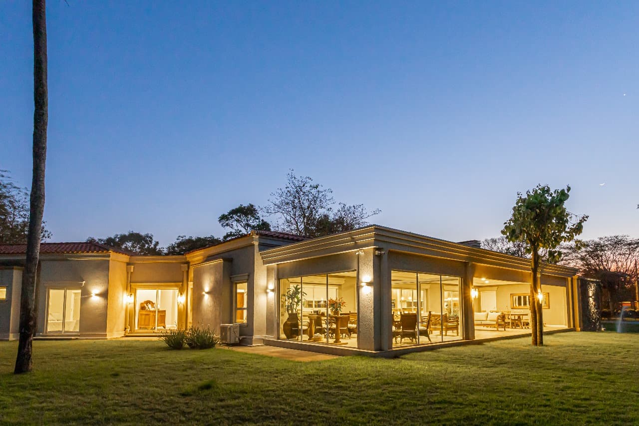 Vendo lujosa y amplia residencia en San Bernardino