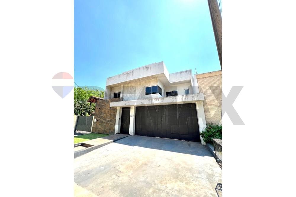 Vendo casa en lambare