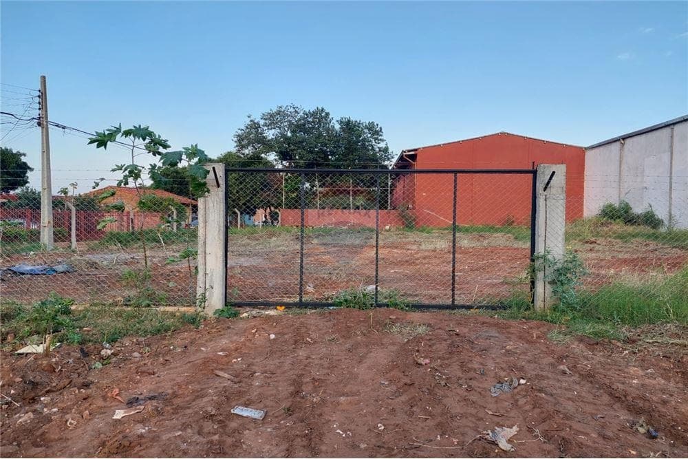 Terreno en Luque - laurelty en venta (775m2)