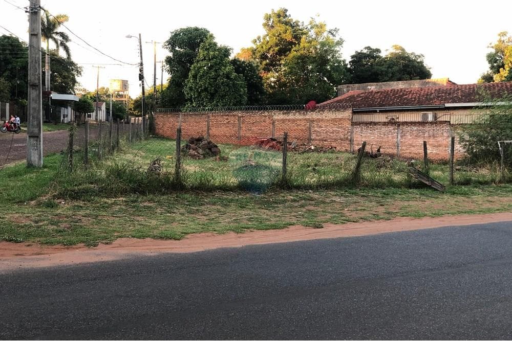 Vendo terreno en capiata