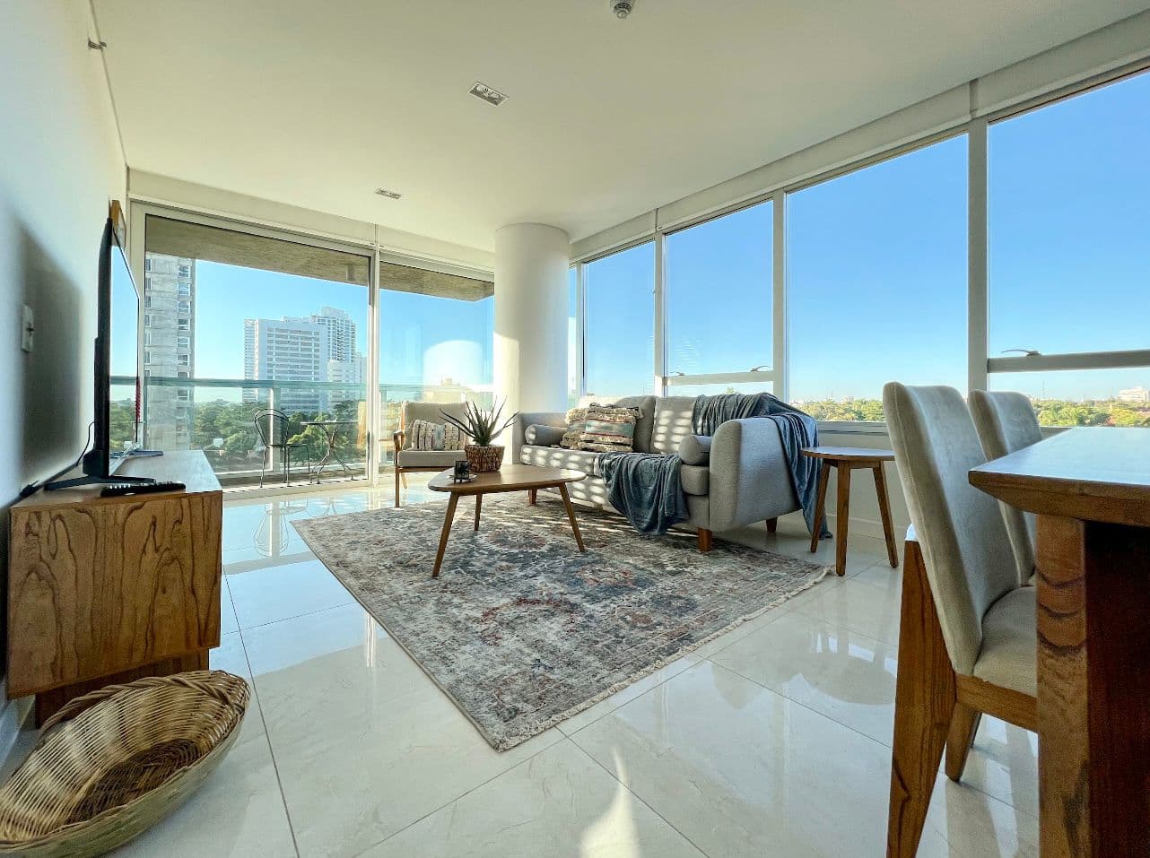 Alquilo Departamento en Torre 1 Vista – Avda. Santa Teresa esq. Gumersindo