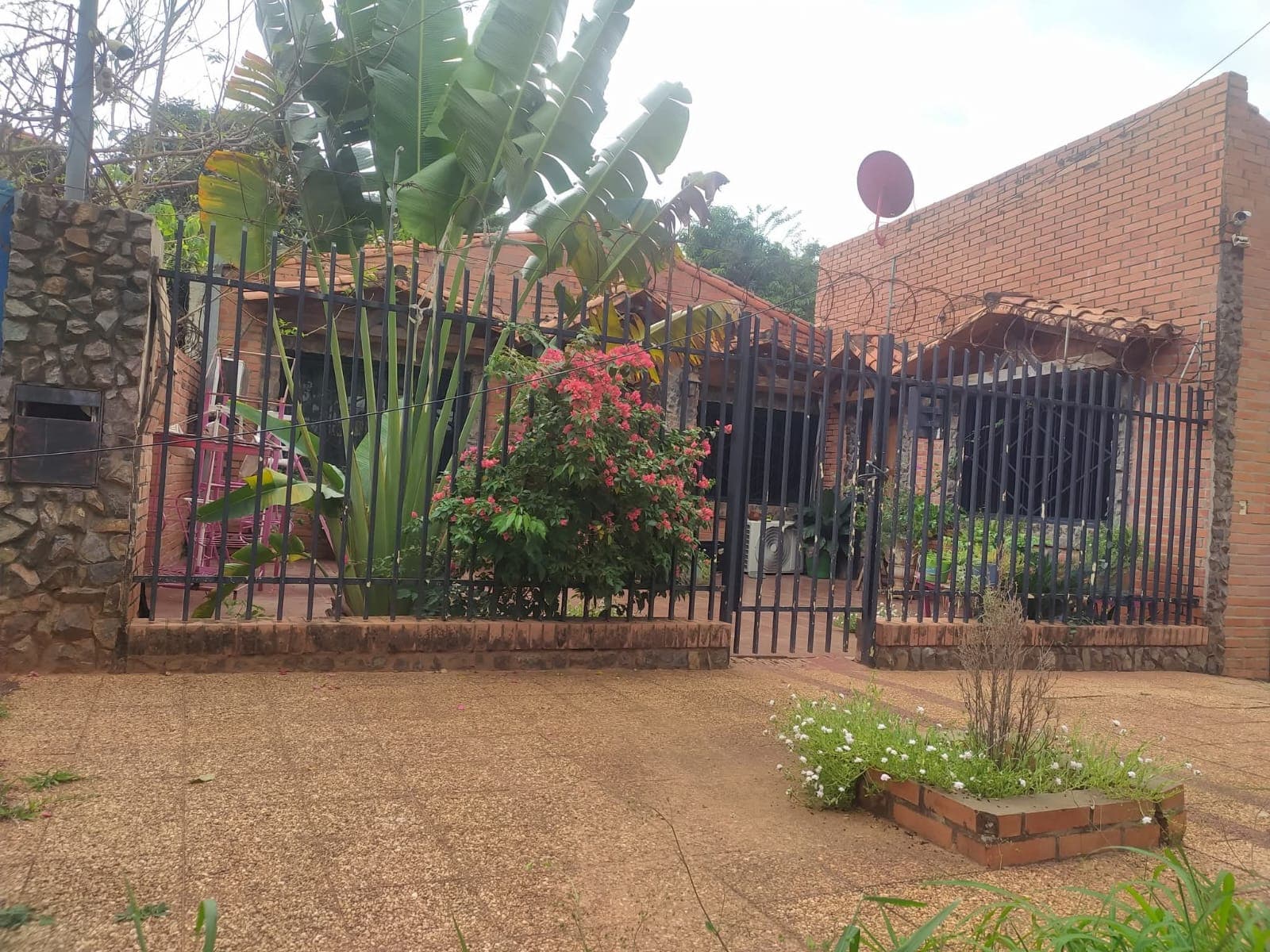 Vendo casa en Luque ,en oferta barrio lomas de san isidro