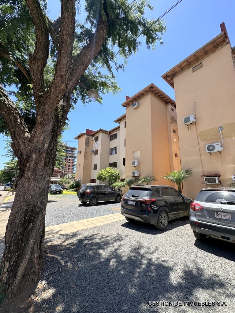 Vendo departamento zona clinicas en fernando v20-13-7