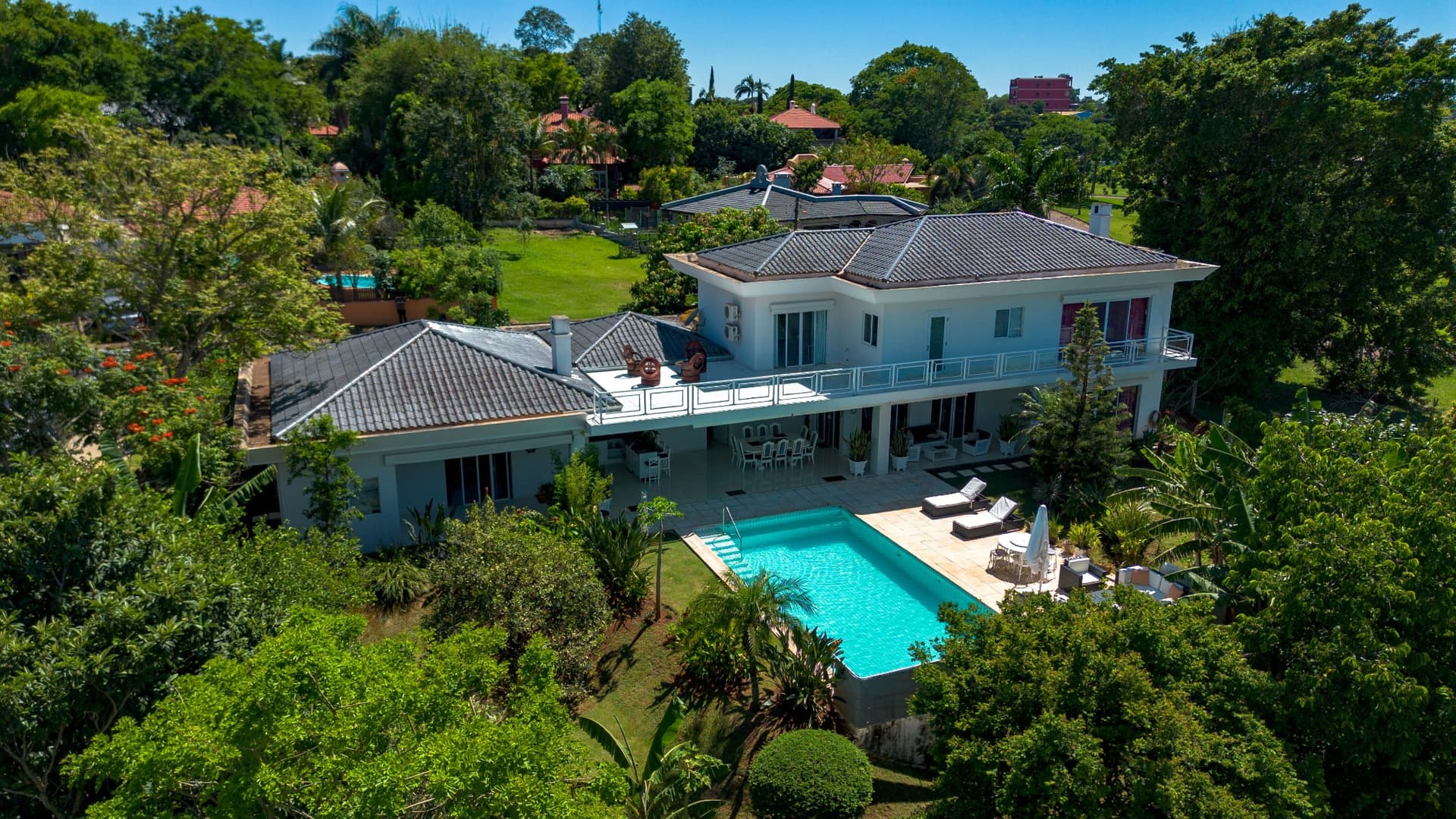 Exclusiva Residencia de Lujo en Venta – Puerto Marco, Hernandarias: Un Estilo de Vida Sofisticado