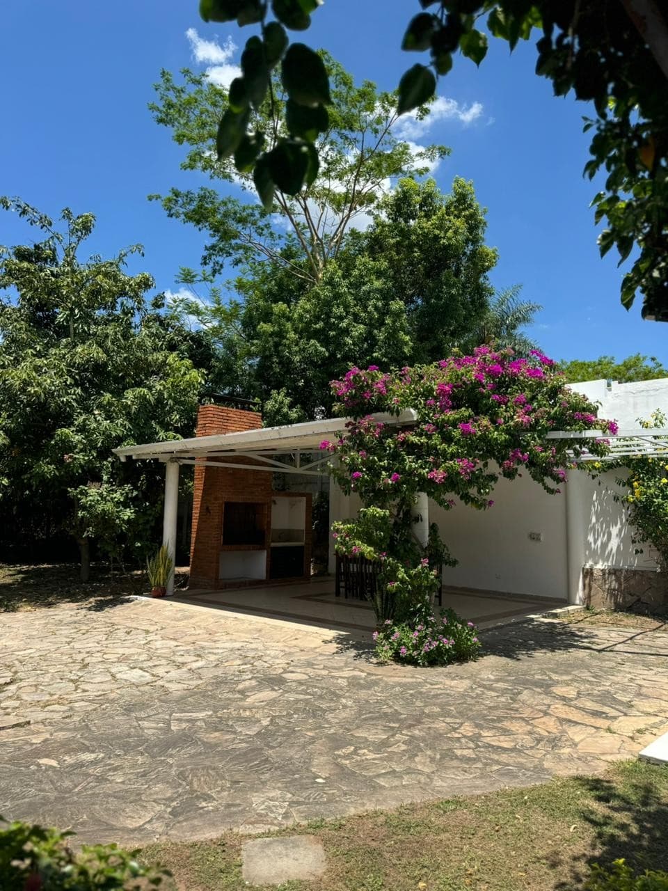 Exclusiva Residencia Céntrica en San Bernardino: Lujo y Confort a su Alcance