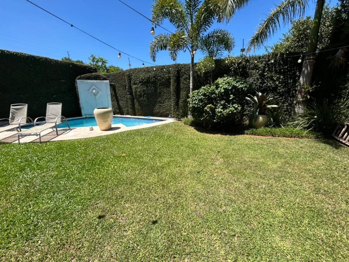Vendo casa en Madame Lynch asuncion