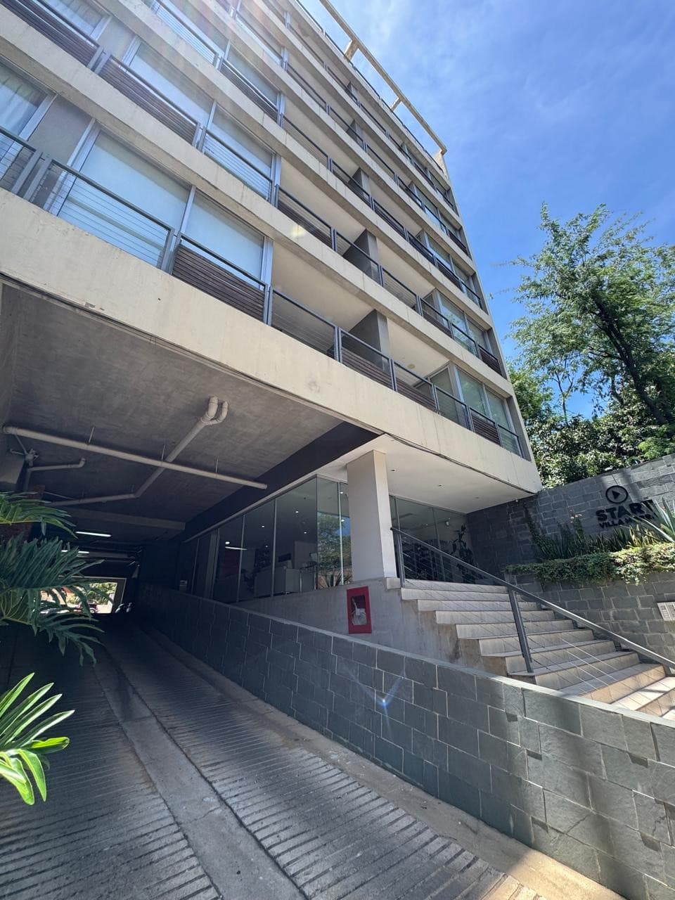 Exclusivo Apartamento Amoblado en Venta en el Edificio START VILLAMORRA: ¡Oportunidad Única!