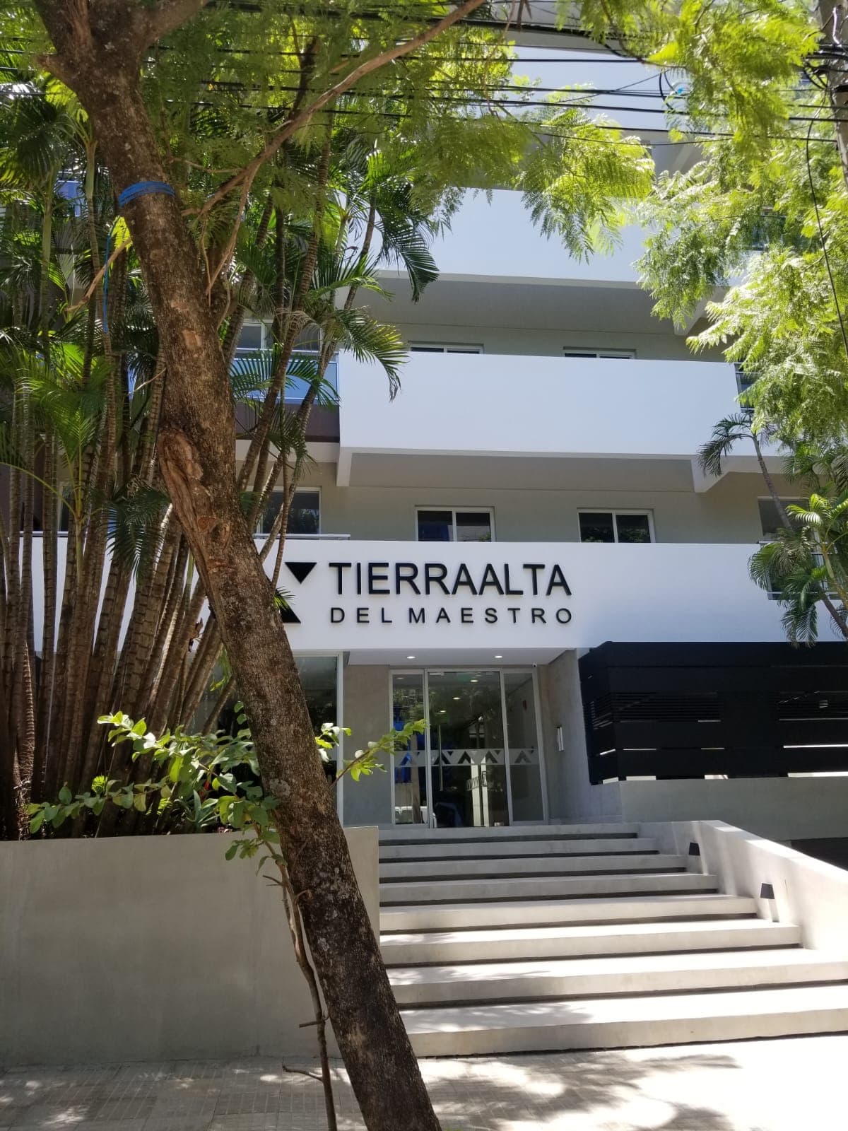 En venta - remato departamento de 1 dormitorio - Villa Morra - tierra alta del maestro