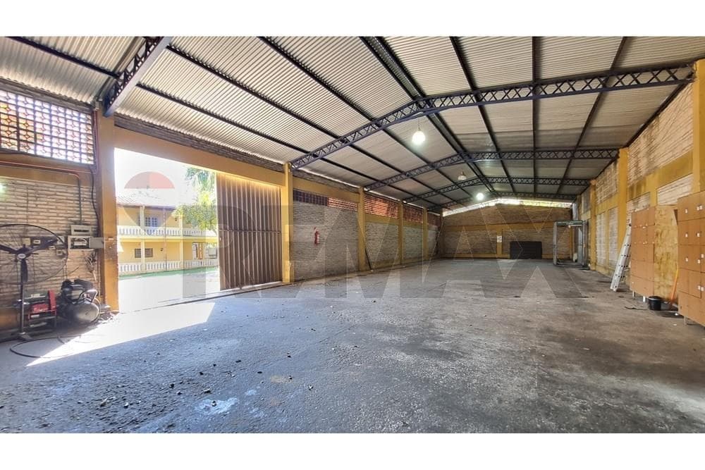 Amplio terreno de 4.367m2 en San Lorenzo en venta