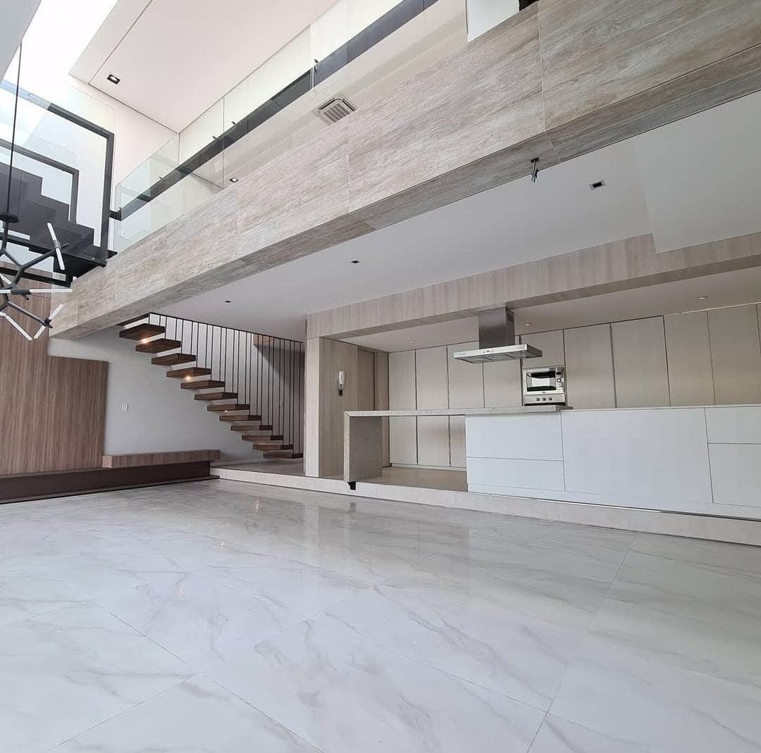 En venta – casa pareada en el corazón de mburucuyá