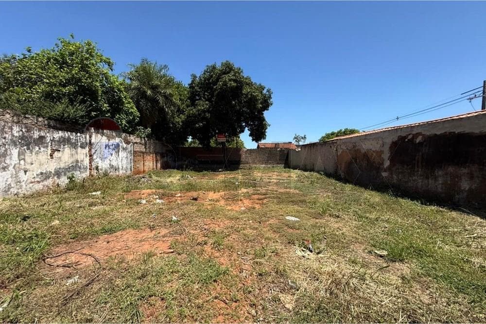 Terreno en venta en el barrio san vicente de asuncion