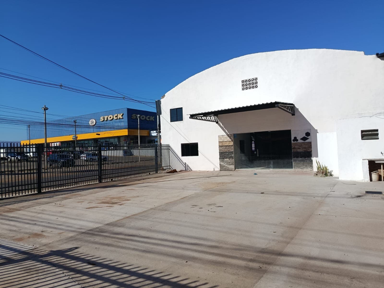 Alquilo tinglado sobre la ex ruta 1, km 18 j.a