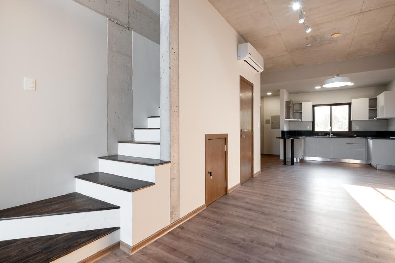En venta departamento tipo duplex en Edificio Margarita