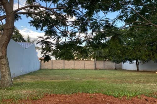 Vendo terreno en Barrio Cerrado Arapoty de Mariano R. Alonso