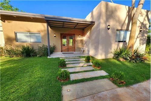 En Venta hermosa casa de Verano o para inversión como Barrio Cerrado en San Bernardino