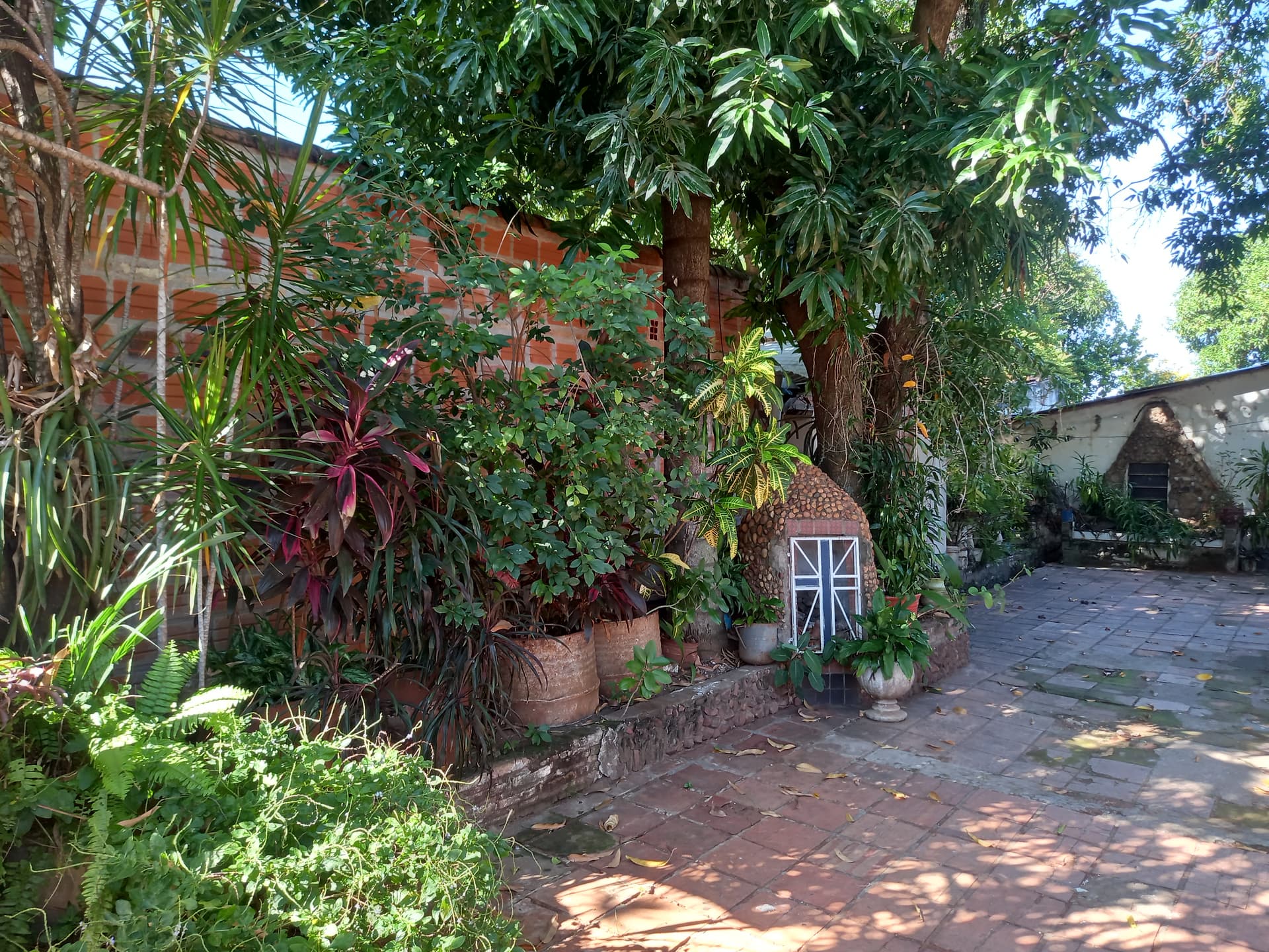 Espectacular terreno de 1.782 m2 en Campo Grande, Luque. Zona Los jardines express