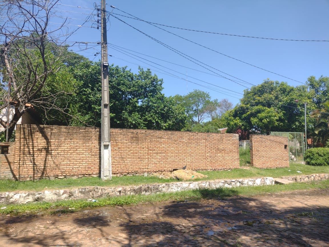 Vendo Terreno en Lambare