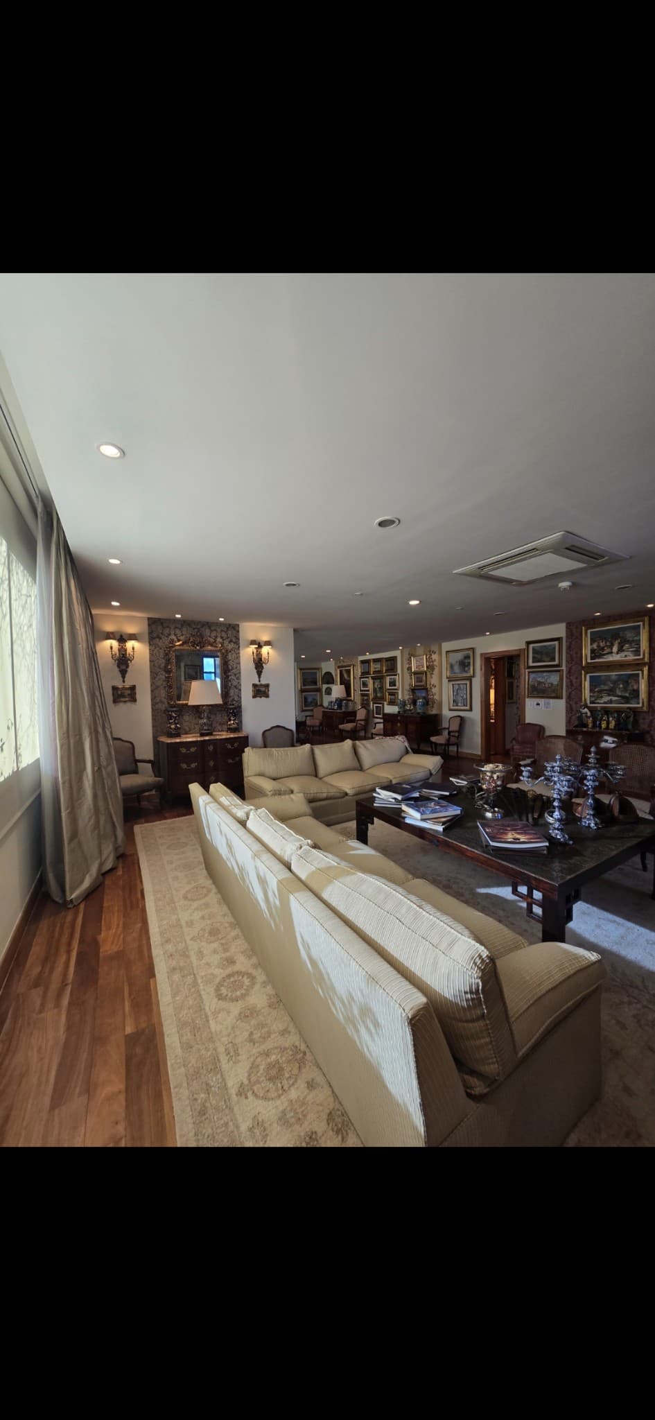 *Vendo Exclusivo Departamento sobre Avda. Primer Presidente en 2 niveles, con Detalles de lujo y diseño unico en Edificio Calypso*