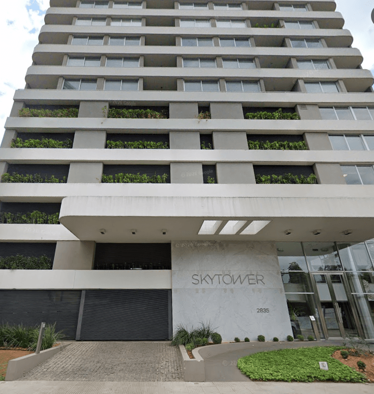 Vendo departamento en ykua sati j.a