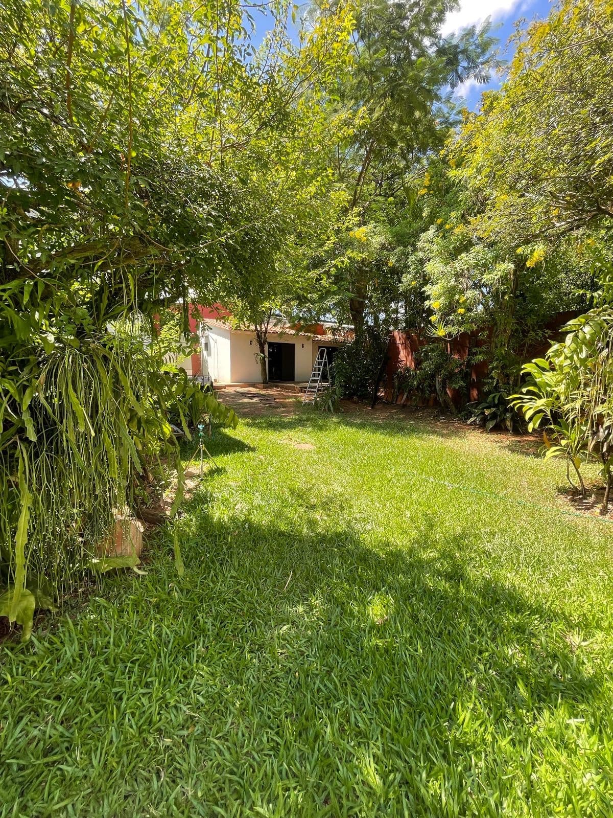Terreno Exclusivo en Ycua Sati. Especial para construcción de duplex