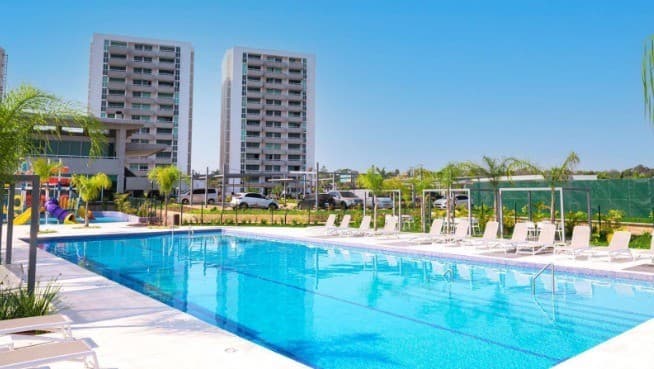 Departamento de 2 habitaciones con balcón en Altamira Surubi’i