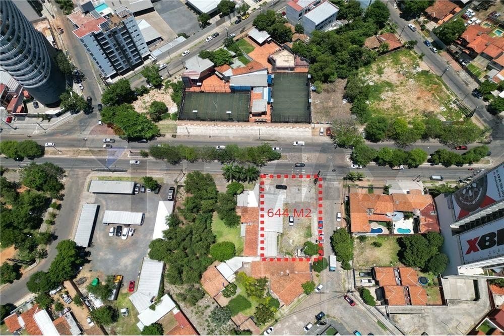 Terreno exclusivo en esquina sobre avda sta teresa. 900,000 $ (c.l.)