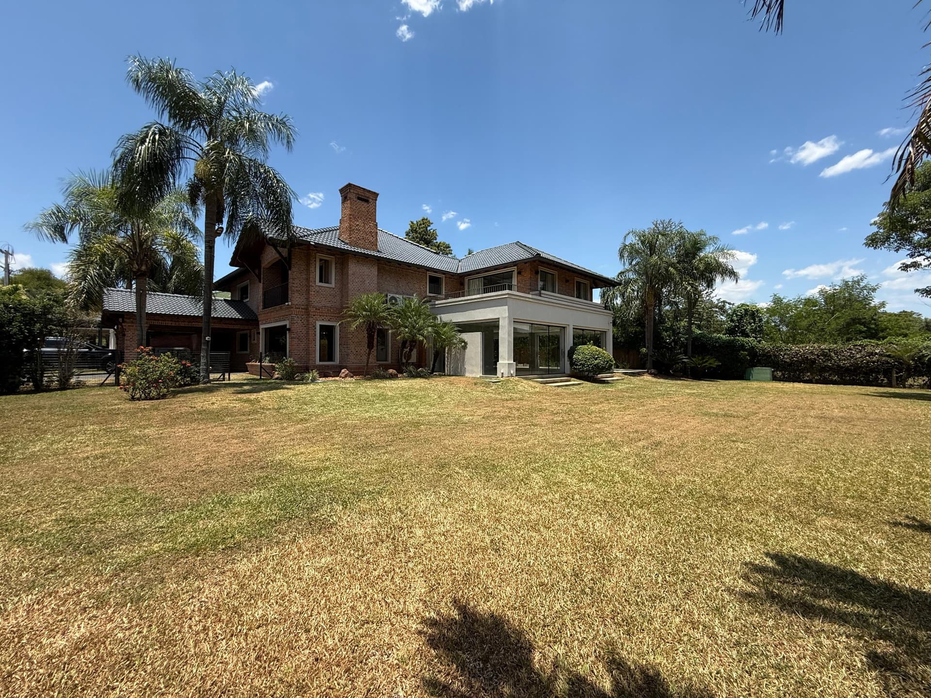 Residencia Exclusiva en Venta | Barrio Cerrado Montesol