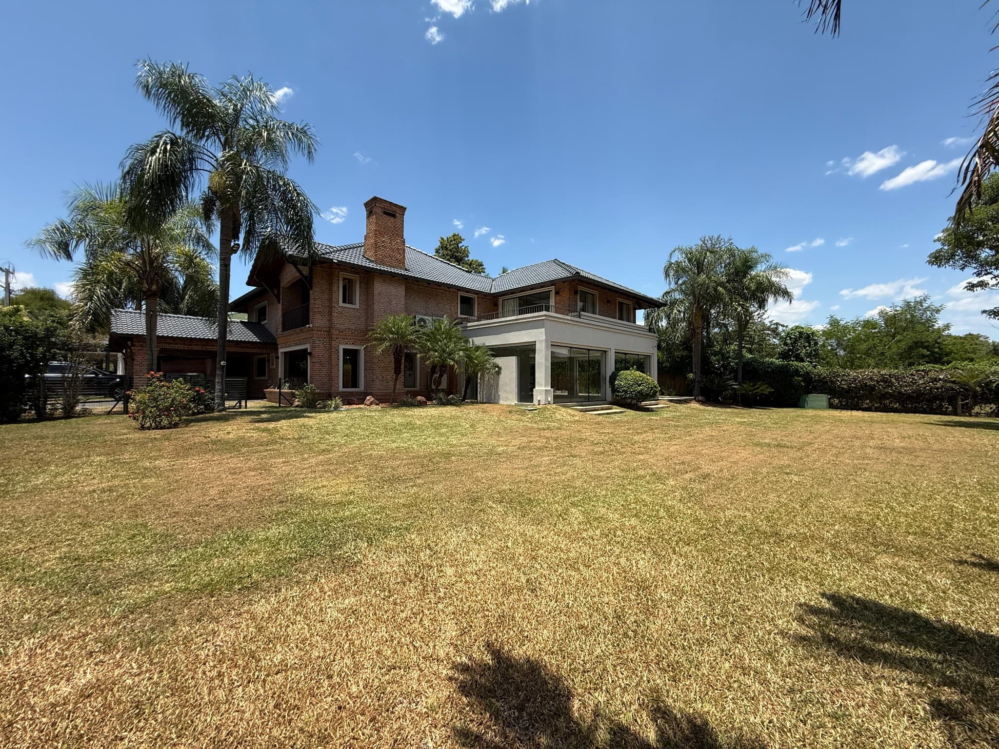 Residencia Exclusiva en Venta | Barrio Cerrado Montesol