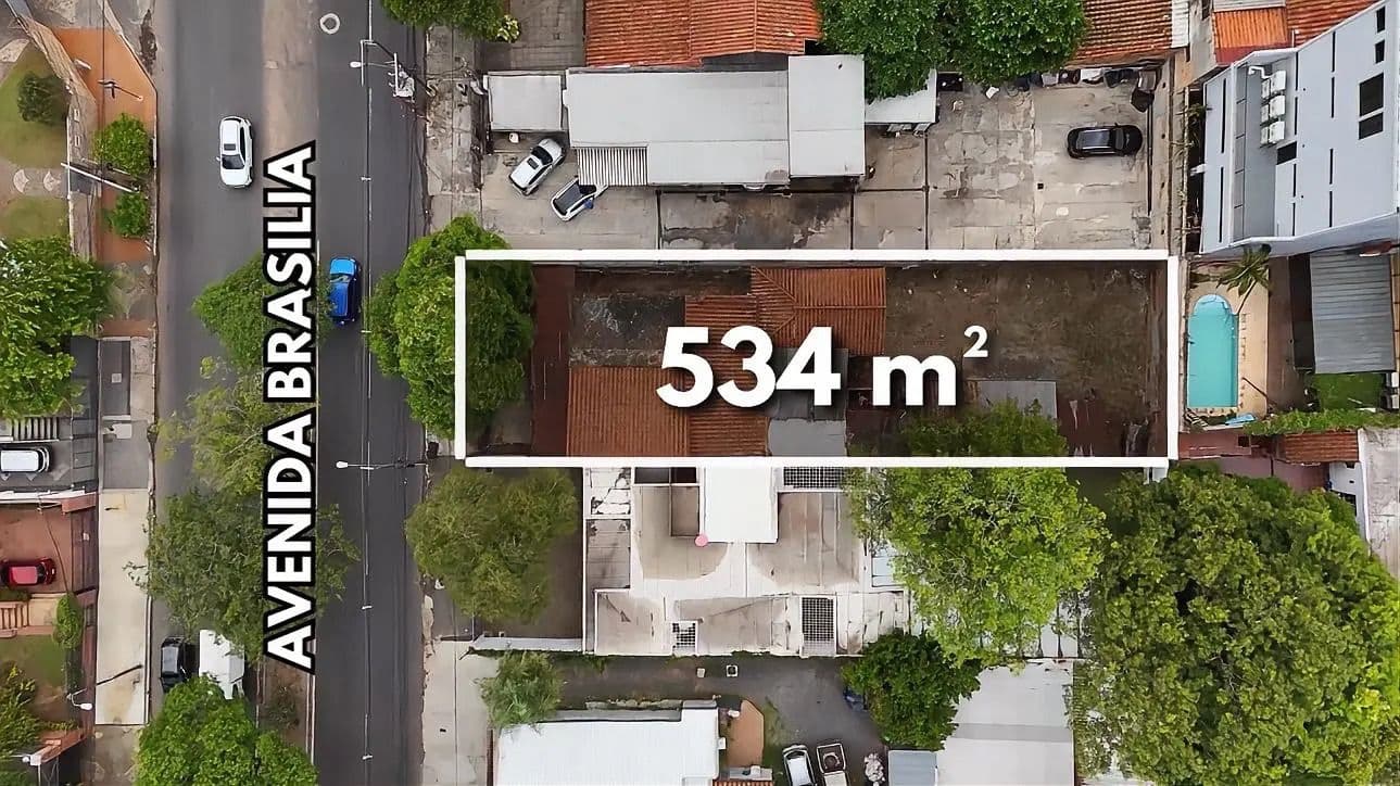 Terreno con vivienda a demoler zona u. Americana