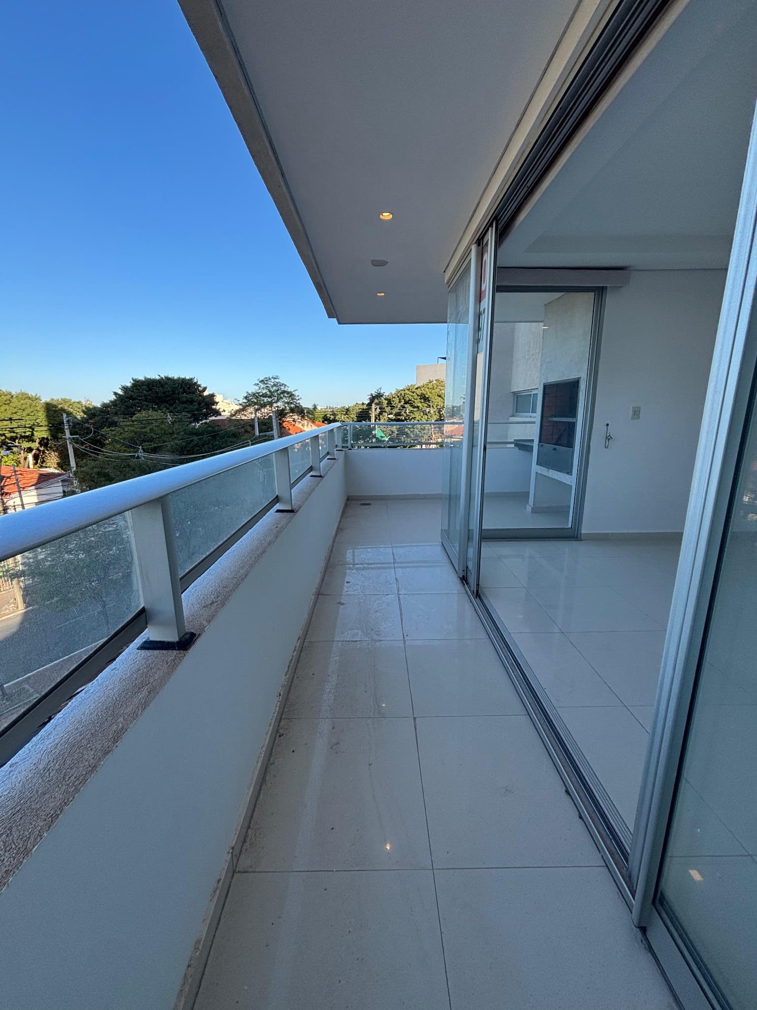 Alquilo amplio dpto de 129m2 zona brasilia