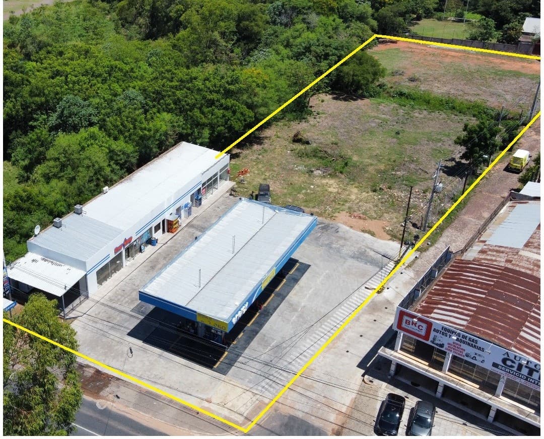 Vendo terreno en esquina para desarrollo urbano residencial o comercial sobre ruta principal en San Lorenzo zona una disponible 2026