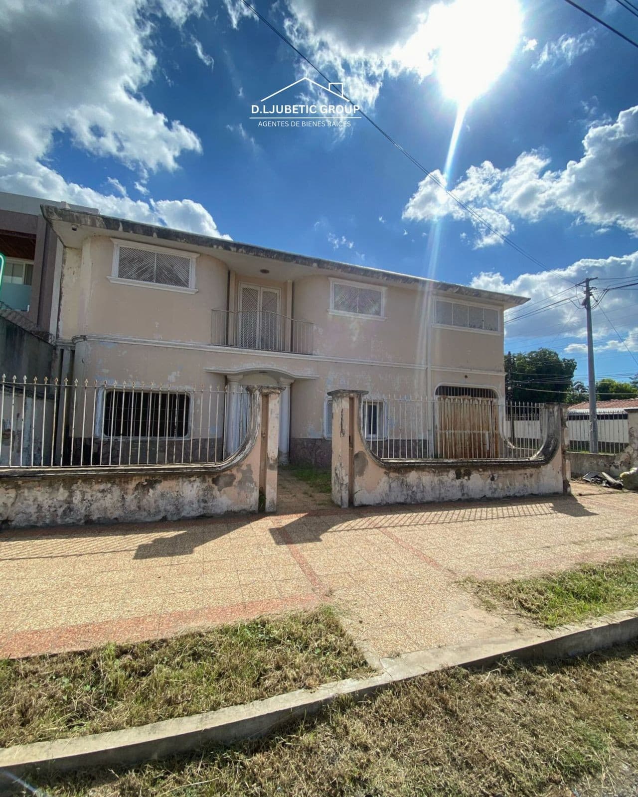 En venta Casa a refaccionar o demoler a 2 cuadras de Aviadores del Chaco