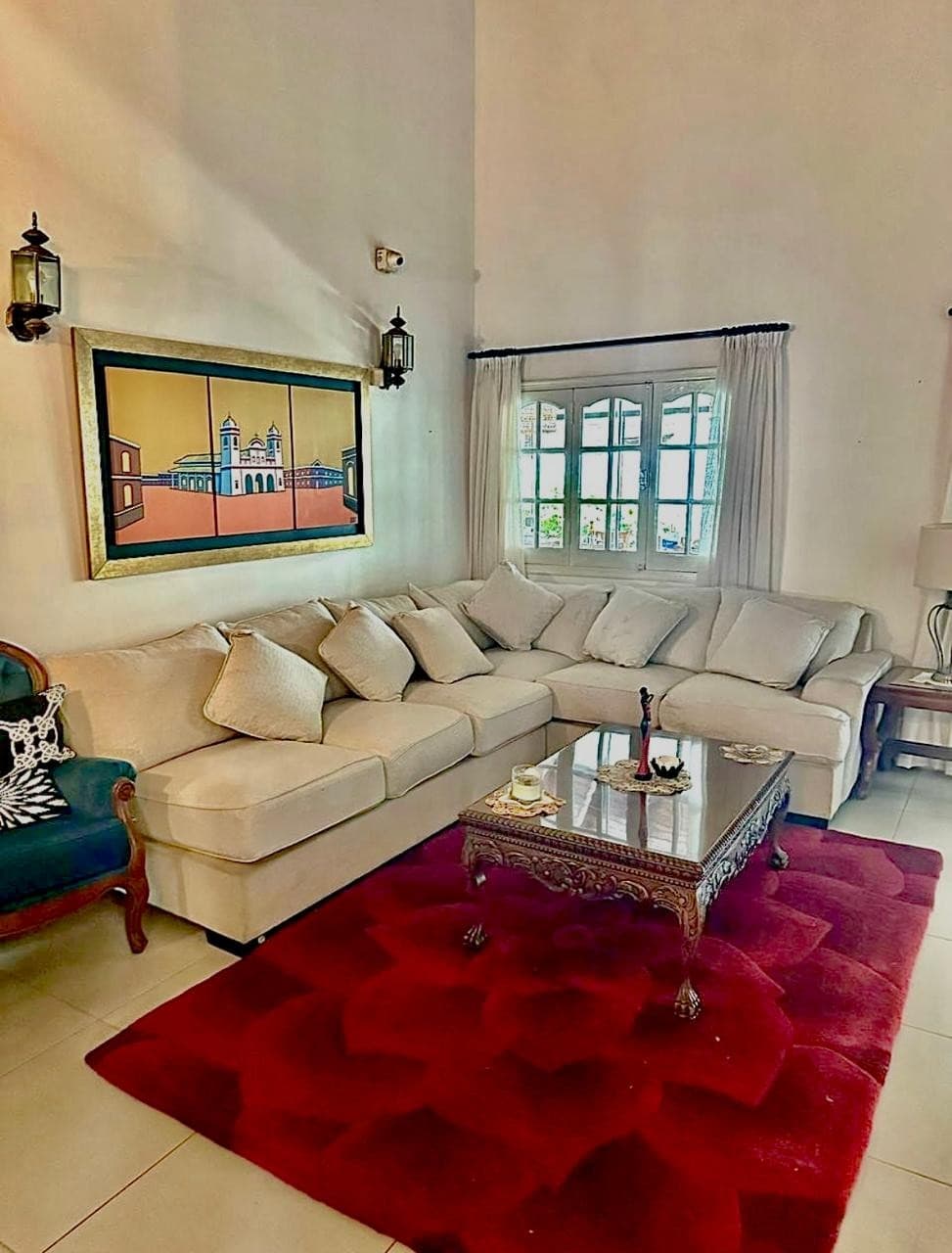 Exclusiva Residencia en Venta en el Prestigioso Barrio Mburucuya