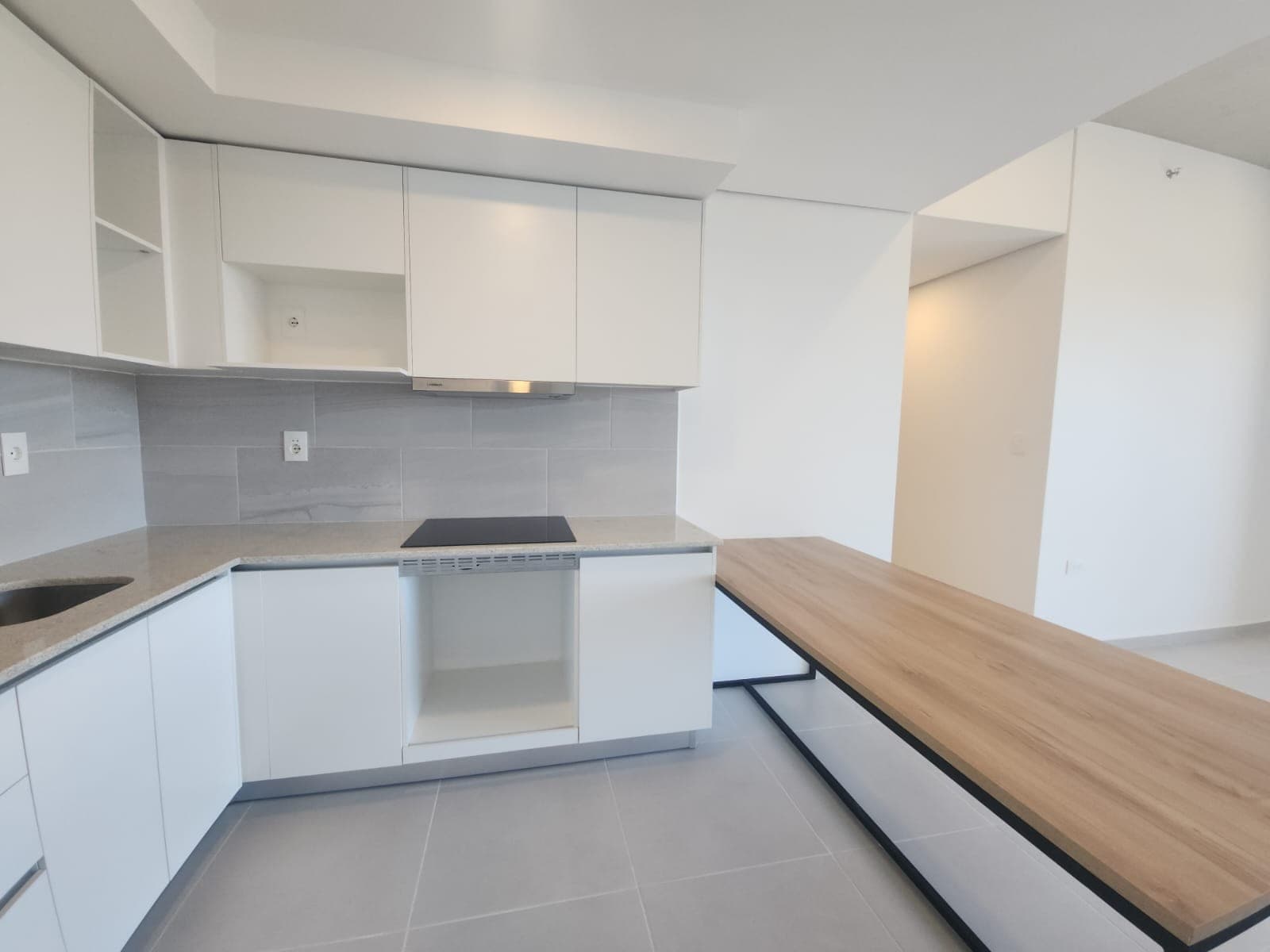 - alquilo departamento a estrenar de 3 dormitorios - barrio Las Mercedes