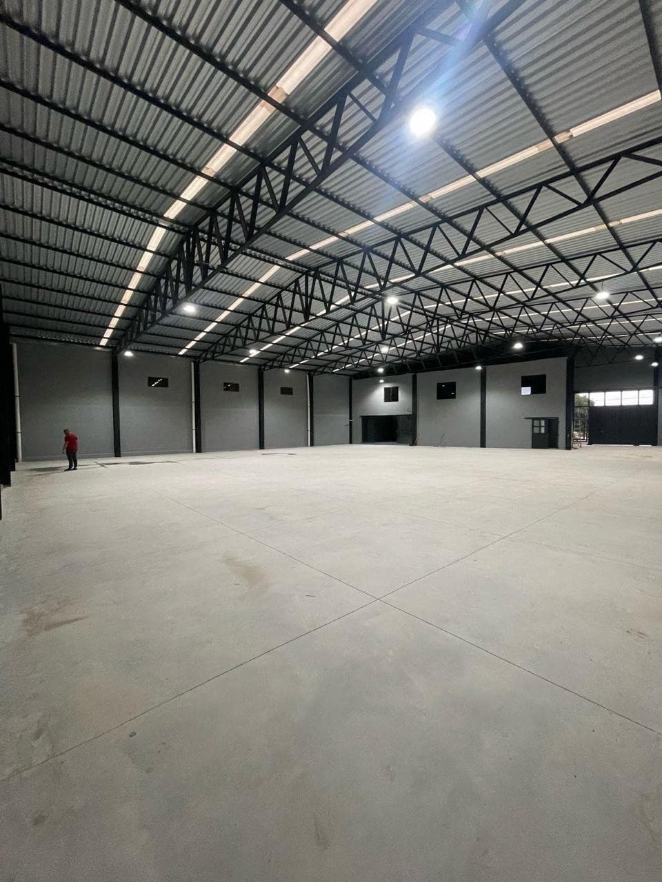 Nave industrial el alquiler 1200m2 en ypane jg
