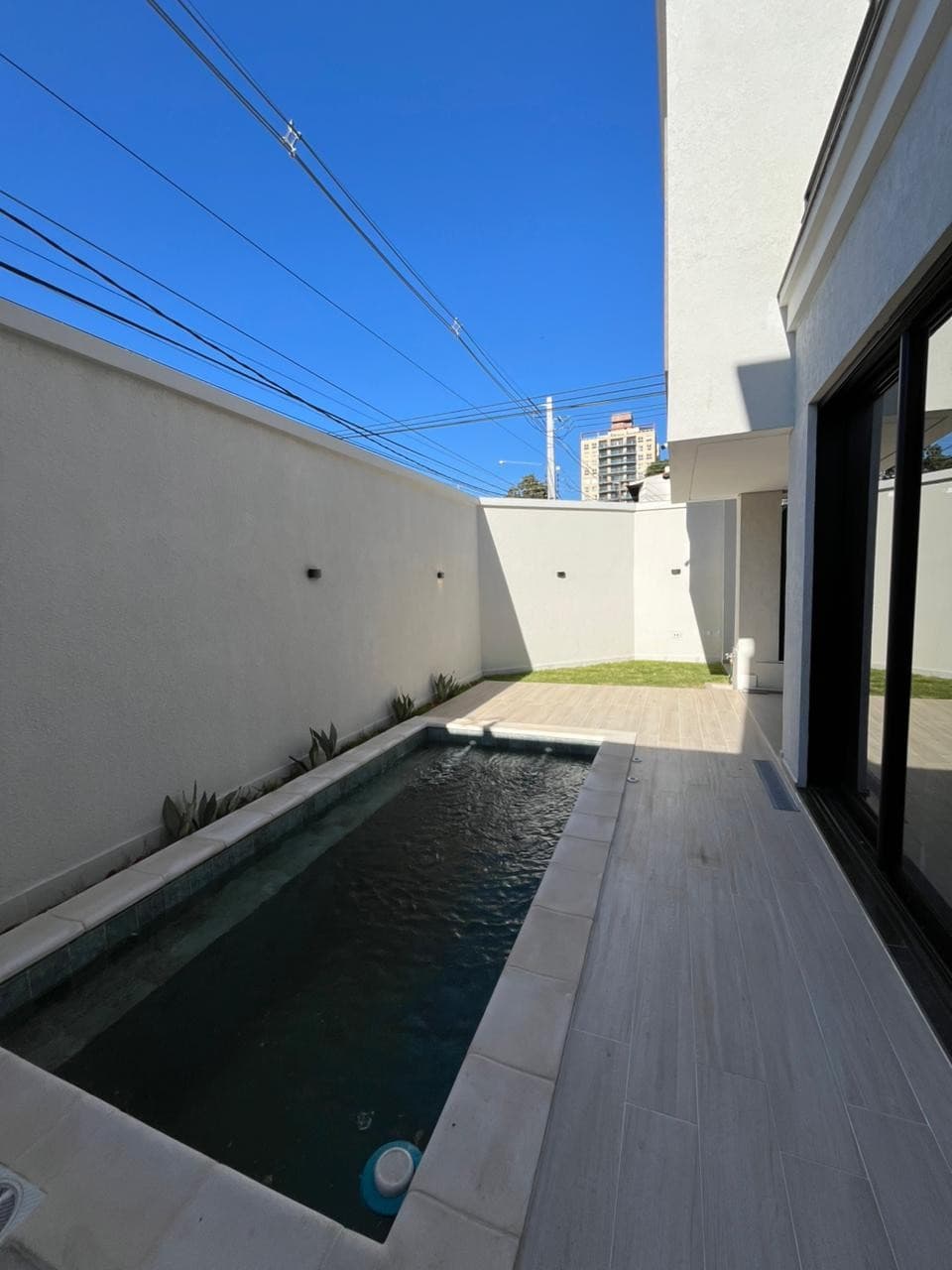 Alquilo hermoso duplex a estrenar con o sin muebles ;estilo contemporaneo