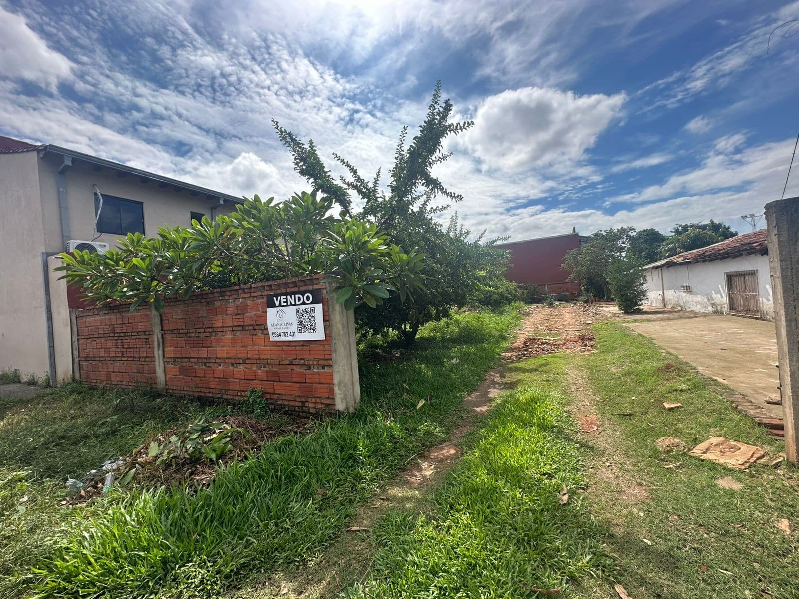 Vendo terreno en San Lorenzo laurelty