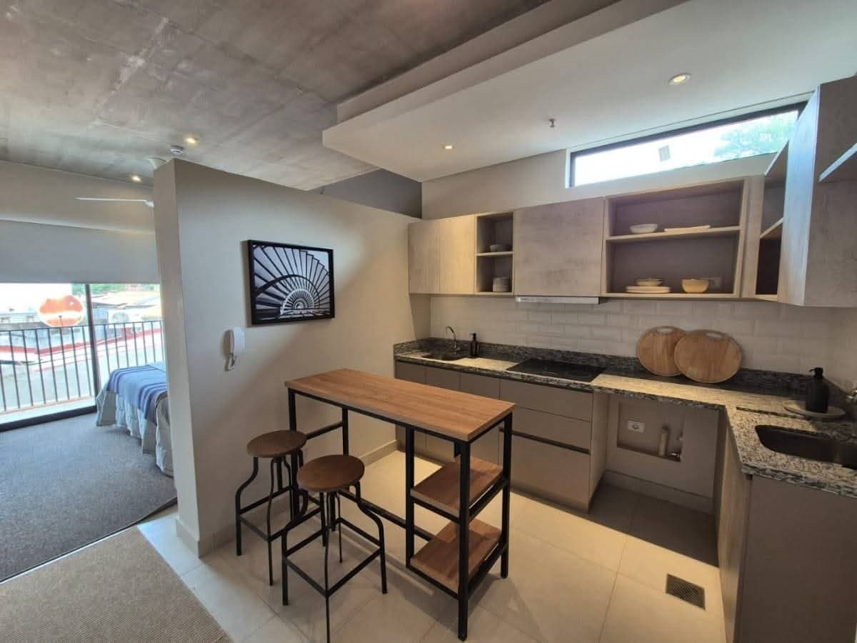 Departamento amplio y comodo! A estrenar! Con 13.500 usd y 23 cuotas corridas ya es tuyo!!!