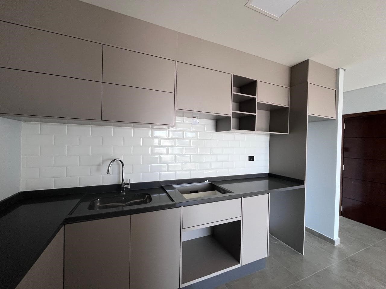 Vendo amplio y moderno departamento de 2 dormitorios a estrenar