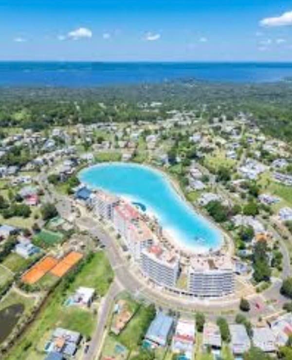 Vendo por 115.000 us . Hermosisimo terreno dentro de aqua village. 667m2