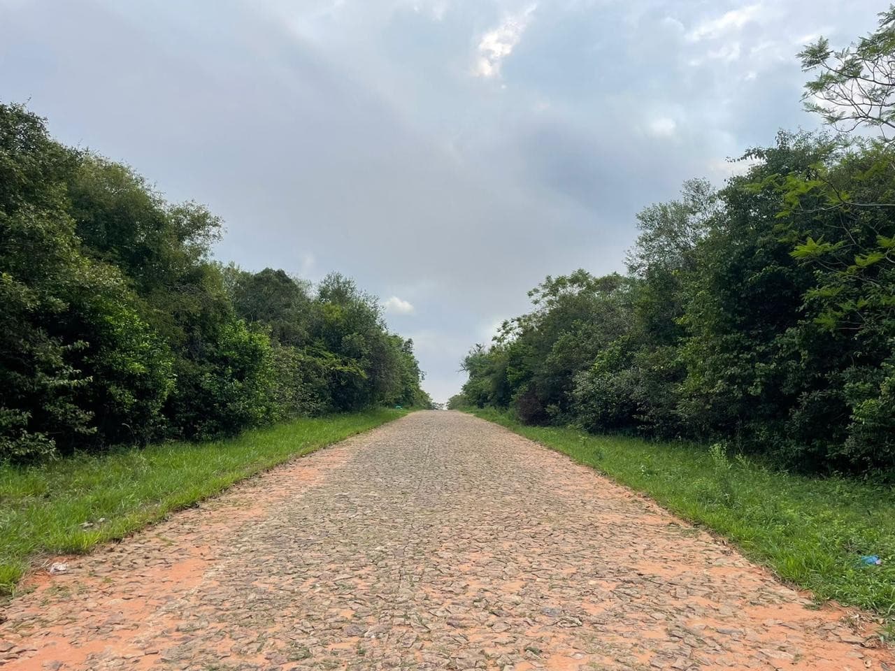 Vendo terreno en esquina de 720m2 (30x24) Altos - Cordillera