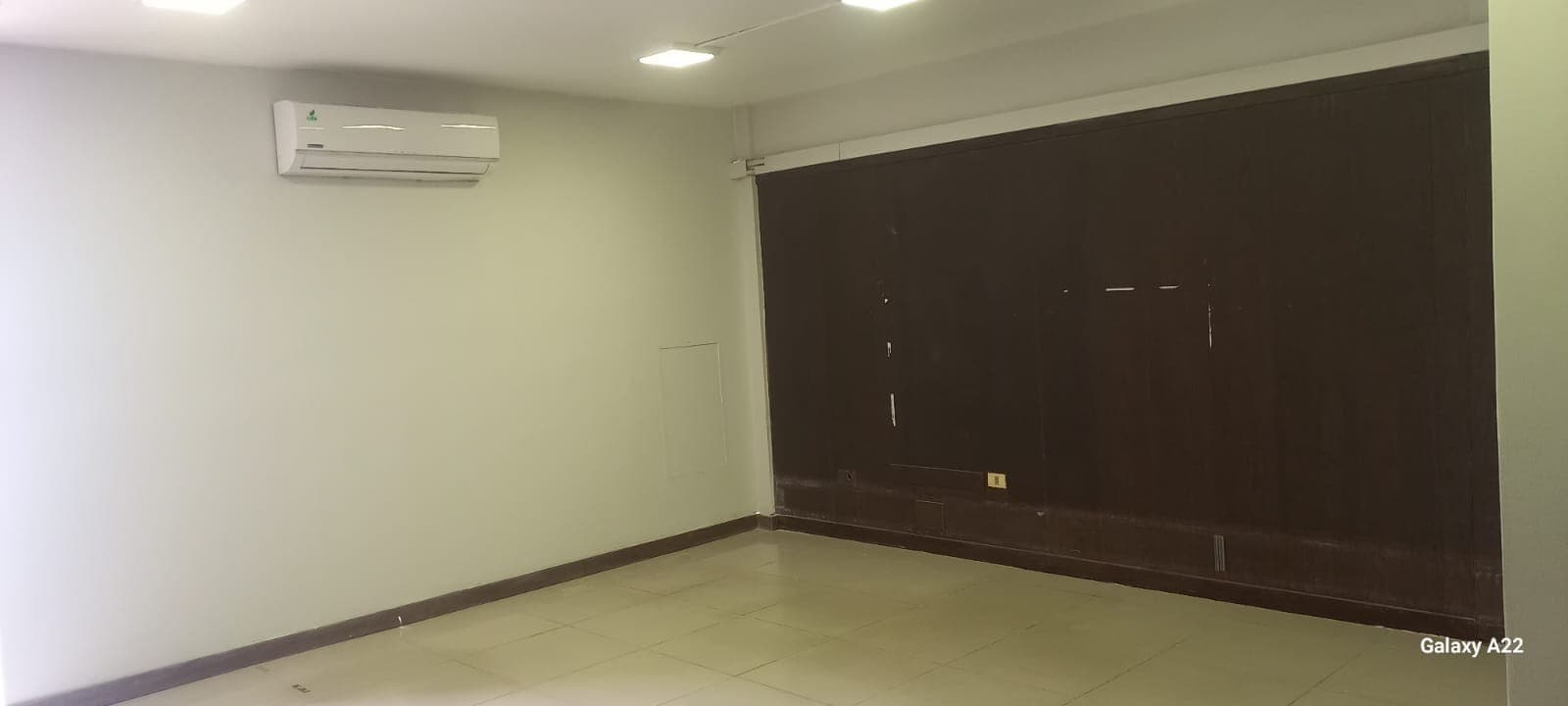 Alquilo oficina corporativa en el Centro de Asunción