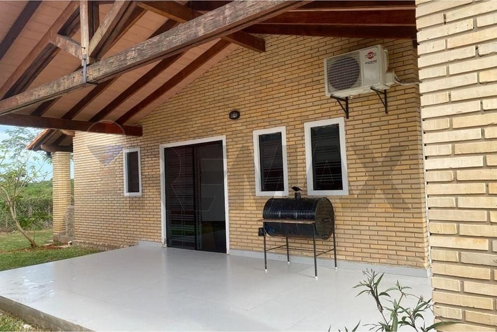Alquilo casa amoblada y equipada en areguá j.a