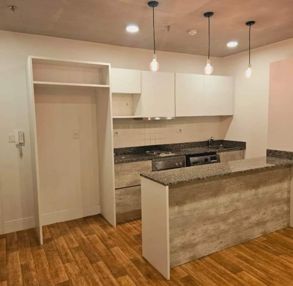 Alquilo dpto de 2 hab zona uca disponible desde julio