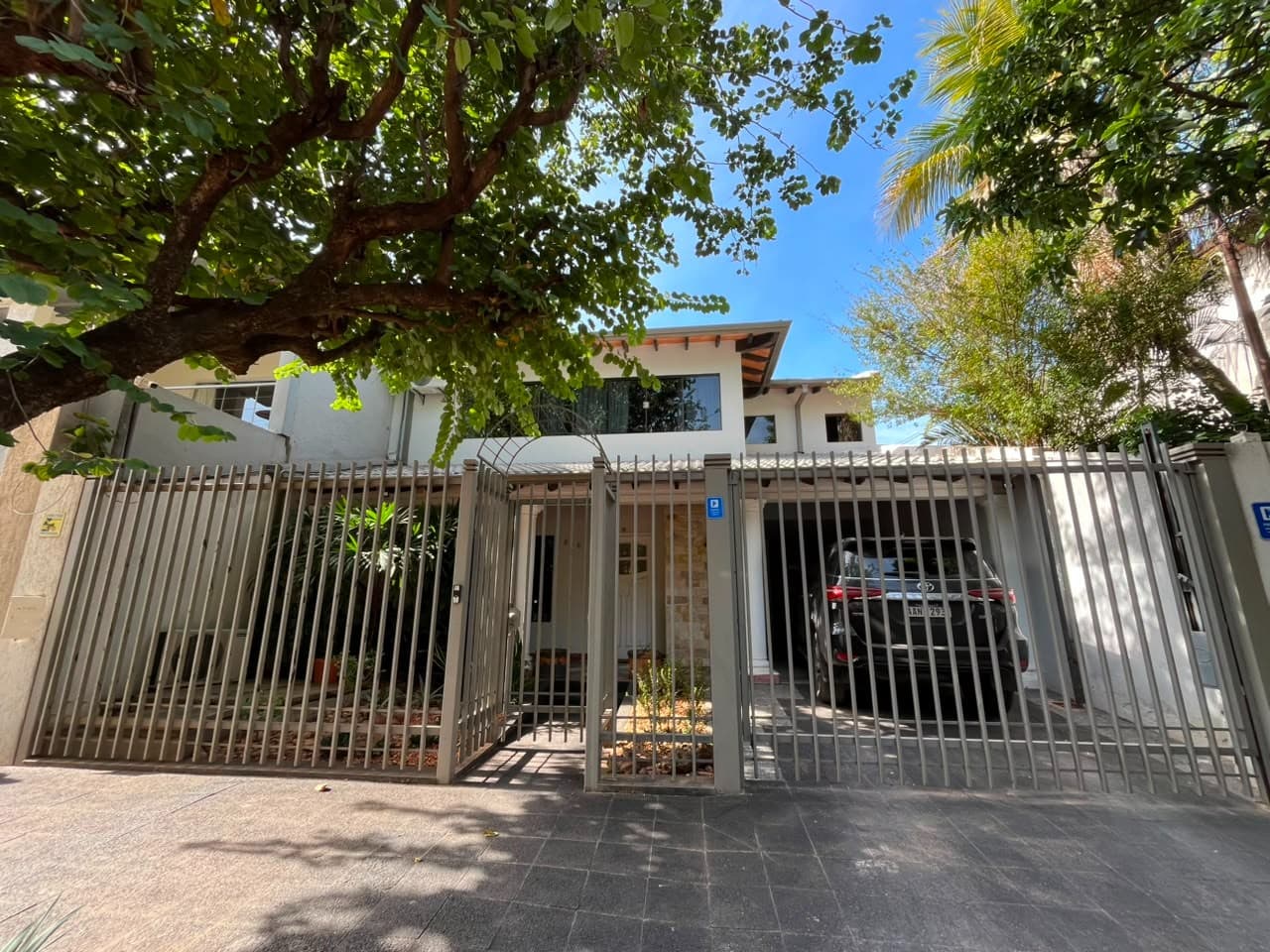 Bella casa en alquiler zona quinta san jose